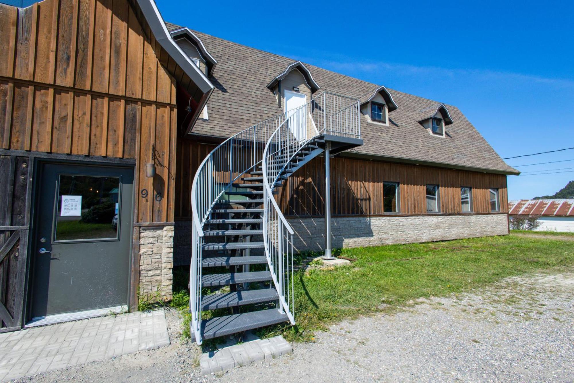 Hotel Domaine Du Recif à Sainte Anne-des-Chênes Extérieur photo