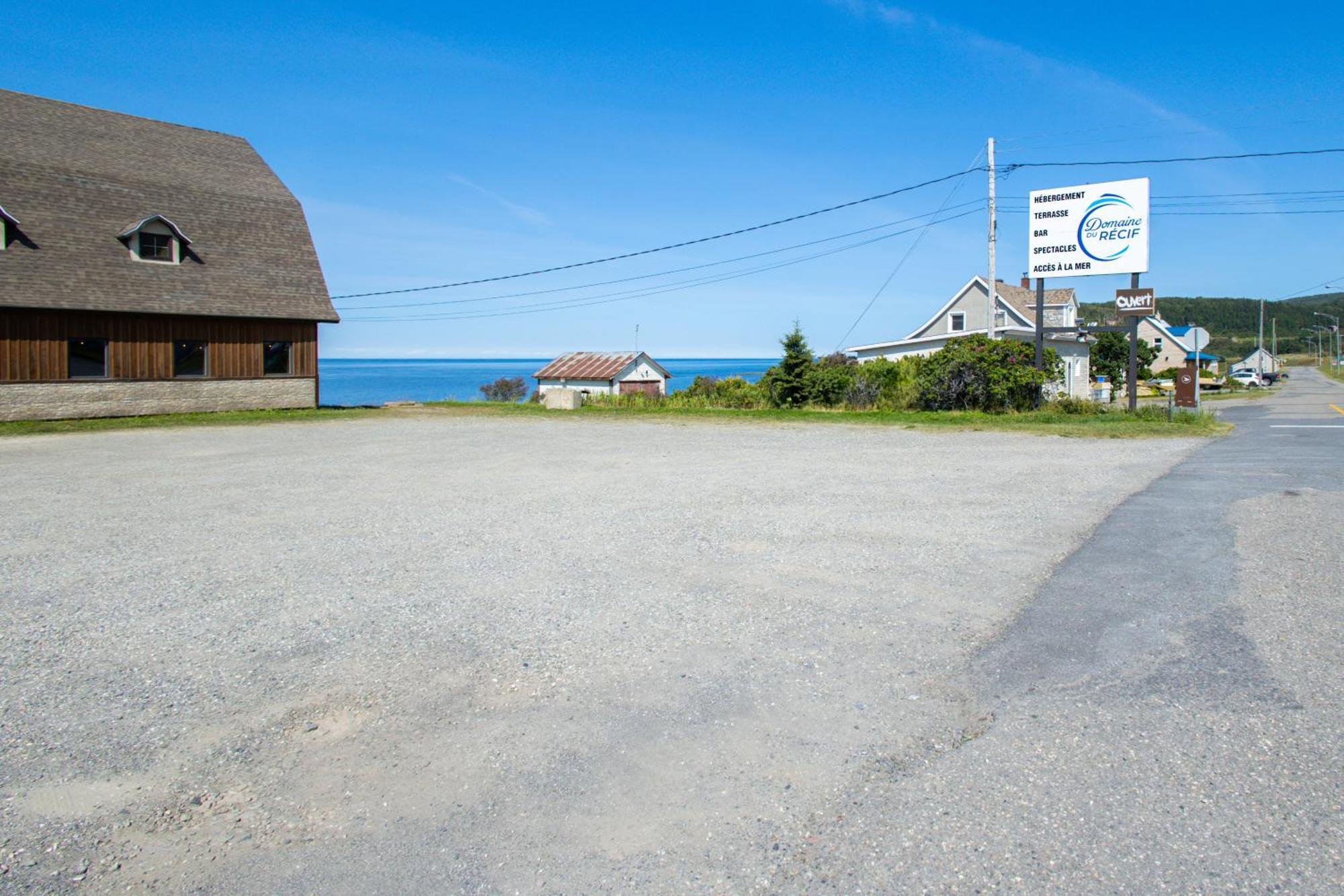 Hotel Domaine Du Recif à Sainte Anne-des-Chênes Extérieur photo