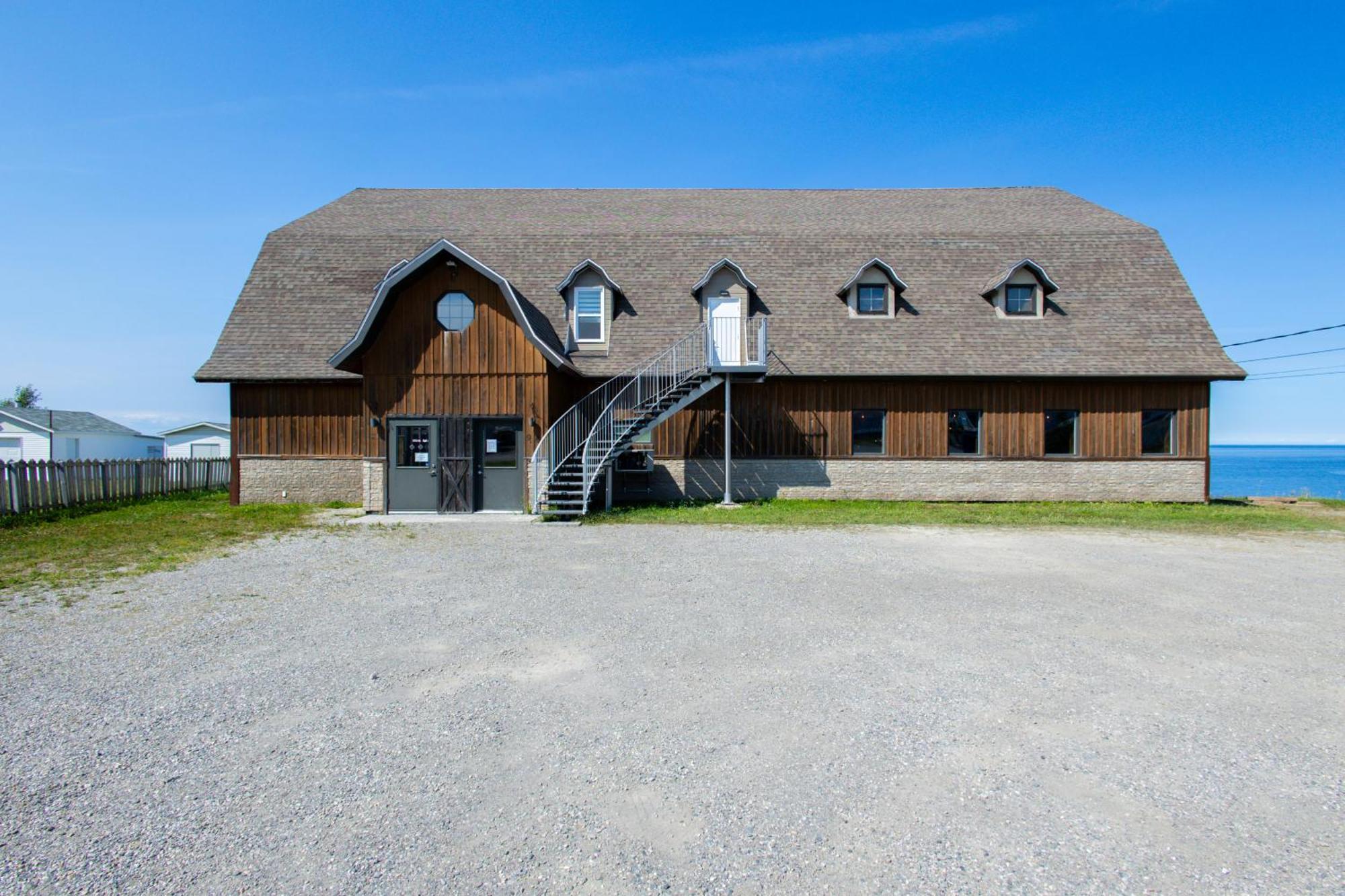 Hotel Domaine Du Recif à Sainte Anne-des-Chênes Extérieur photo